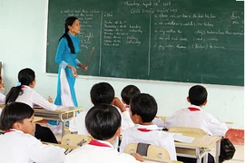 TP.HCM: Cho phép giáo viên đăng ký dạy thêm qua mạng