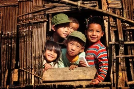 Sinh con đúng chính sách dân số được hỗ trợ tiền