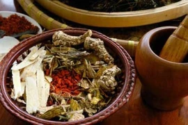 Khám chữa bệnh bằng BHYT về y học cổ truyền không cần giấy chuyển viện
