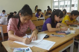 Hơn 100 thí sinh bị đình chỉ thi môn địa lý