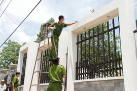 Chùm ảnh vụ thảm sát 6 người chết tại Bình Phước