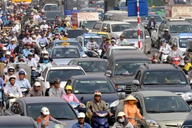 Bộ GTVT đề xuất dừng thu phí đường bộ đối với xe máy