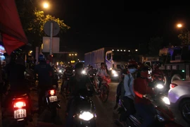 Thương tâm: Nữ sinh đi xe đạp điện tử vong do va chạm xe tải 