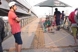 VKSND Tối cao yêu cầu báo cáo vụ cô gái rơi xuống cầu tạm