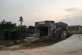 Nghịch tử chém mẹ, phóng hỏa đốt nhà