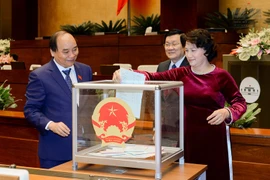 Đề nghị phê chuẩn nhân sự Hội đồng Quốc phòng và An ninh