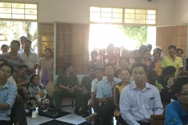 Đang xét xử vụ giao cấu với trẻ em - 'không là cha vẫn bị tội'