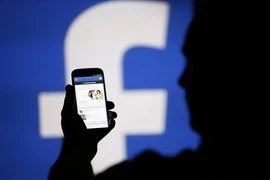 Bị buộc phải xin lỗi vì xúc phạm tình cũ trên Facebook 