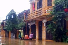 Hội An: Cấm chủ ghe chở khách du lịch trong mùa lũ