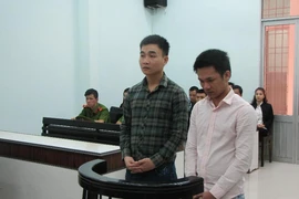 Giúp bạn ‘rửa hận’, 2 thanh niên đi tù
