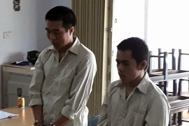Tên trộm tượng Phật bị người phụ nữ bắt tại chỗ