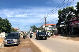 Vì sao dự án mở rộng đường Tô Ký gặp khó