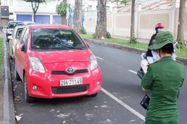 Một loạt tuyến đường gắn biển báo xử phạt về thu phí ô tô