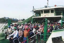 Nóng: Phà Cát Lái lại hoạt động bình thường