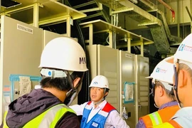 Học viên lái tàu metro số 1 được tham quan thực tế công trường