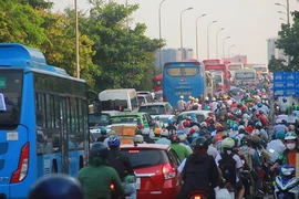 TP.HCM đã bổ sung hơn 141 tỉ đồng tiền trợ giá xe buýt