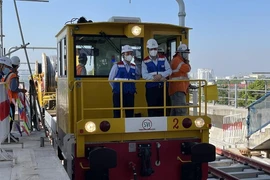 Bất ngờ với lương của chuyên gia đào tạo lái tàu metro