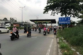 Chính thức thu phí BOT Xa lộ Hà Nội từ ngày 1-4