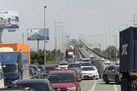 Cấp thẻ nhận diện cho các phương tiện trong thời gian thực hiện Chỉ thị 16