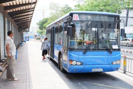 TP.HCM: Đề nghị nhân viên, công chức đi xe buýt ít nhất 2 lần/tuần