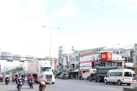 Hơn 12.000 phương tiện được ưu tiên qua 12 chốt kiểm dịch