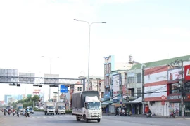 Các phương tiện sau được ưu tiên qua 12 chốt kiểm soát dịch