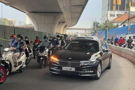 Khu vực cầu Thủ Thiêm 2 thường xuyên kẹt xe