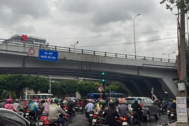 Chủ tịch UBND TP.HCM có văn bản khẩn vụ cầu vượt Nguyễn Hữu Cảnh đứt cáp ngầm 