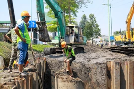 SAWACO nỗ lực nối lại mạch nước cho 5 quận huyện ở TP.HCM