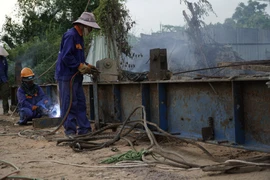 Cầu Nam Lý, TP Thủ Đức thi công xuyên lễ 30-4