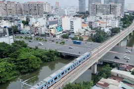 'Tranh cãi' về làm 1.000 km đường sắt đô thị ở TP.HCM 