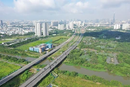 Điều chỉnh giao thông trên đường song hành cao tốc TP.HCM - Long Thành - Dầu Giây