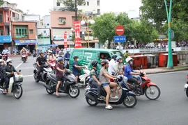 Thay đổi lộ trình trên đường Trường Sa - Hoàng Sa giúp giảm kẹt xe