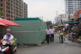 25 vị trí rào chắn ở TP.HCM được thi công xuyên Tết Nguyên đán 2024