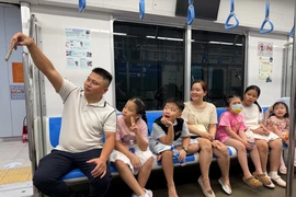 Metro số 1 vận hành hết công suất trong dịp Tết