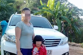 Kết cục vụ tòa xử ở với cha, con khóc đòi theo mẹ