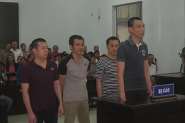 Thanh niên bị truy sát giữa đường vì… ‘láo’