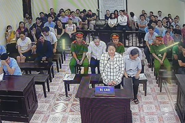 Xử vụ gian lận điểm Hà Giang: 'Nhờ nâng điểm để tạo phúc'