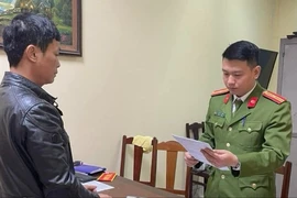 Bắt phó phòng giả mạo trong công tác ở Phú Thọ
