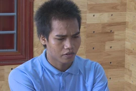 Mẹ tâm thần bị con trai dùng dây lưng siết cổ