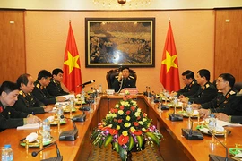 Bộ trưởng Quốc phòng Việt-Trung điện đàm trực tiếp