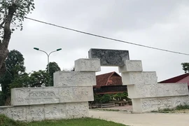 Lùm xùm làng ẩm thực khủng của em trai Bí thư TP Thanh Hóa
