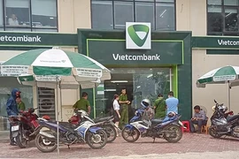 Thượng úy công an nổ súng cướp ngân hàng bị tước quân tịch