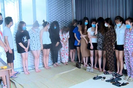Thanh Hóa bắt giữ 22 nam nữ sử dụng ma túy trong quán karaoke 