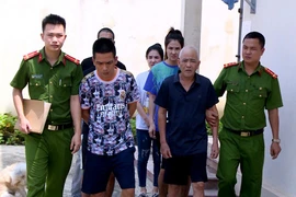Phá tụ điểm ma túy phức tạp, bắt giữ 5 người trong 1 gia đình 