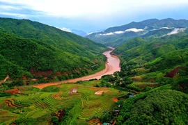 Khám phá vẻ đẹp nguyên sơ tựa 'thiên đường' ở Mường Lát, Thanh Hoá