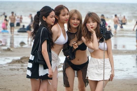 Thanh Hóa, Ninh Bình thu hút 1,5 triệu lượt khách du lịch dịp lễ