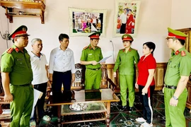 Bắt 1 phụ nữ tuyên bố vỡ hụi 10 tỉ đồng
