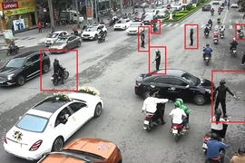 Không có chuyện chặn xe Tư lệnh Quân khu để đoàn xe đám cưới đi qua