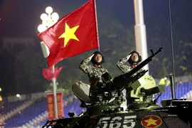 Cận cảnh dàn khí tài 'khủng' trong buổi tổng hợp luyện ở Quảng trường Ba Đình 